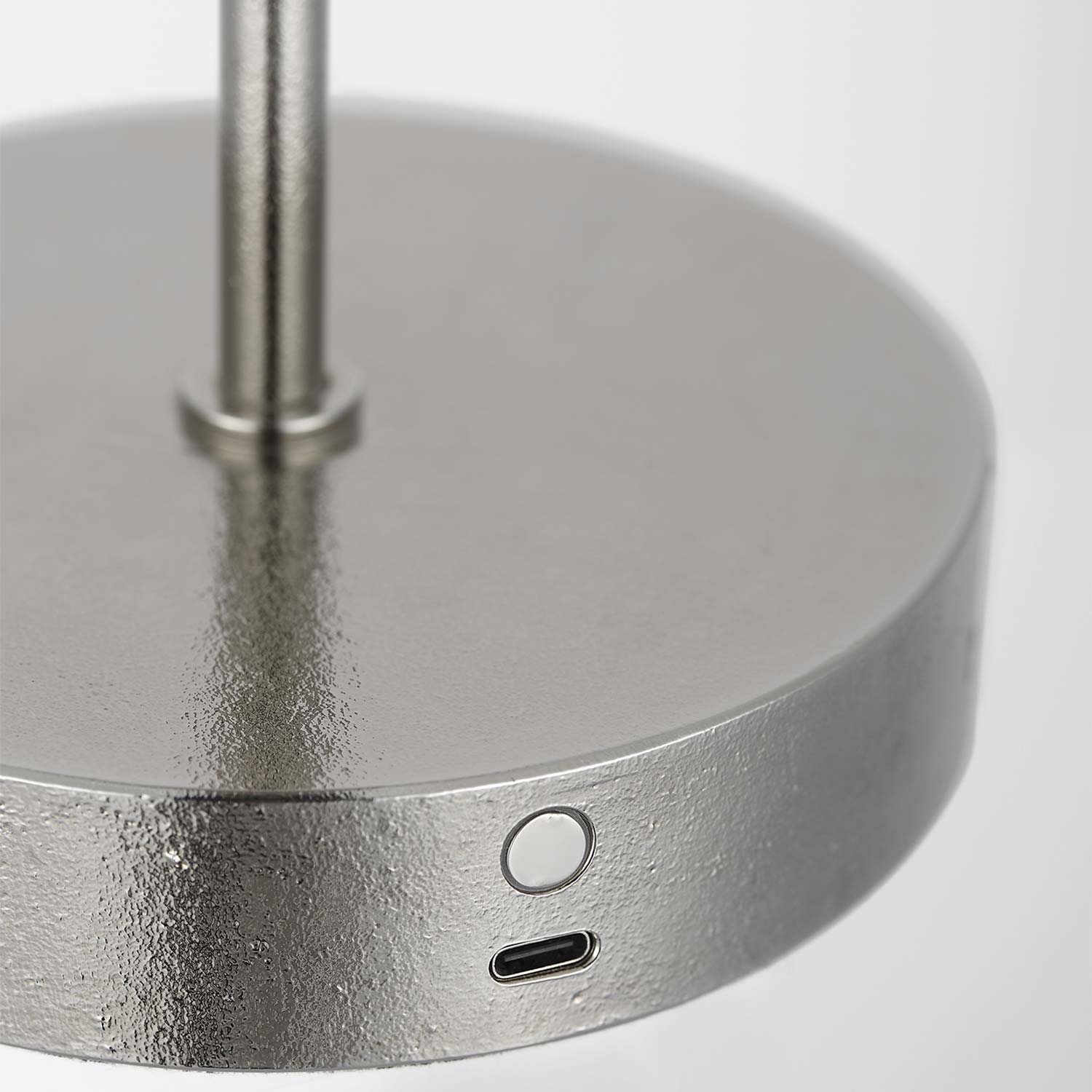 Sene LED Rechargeable Table Lamp in Detail.