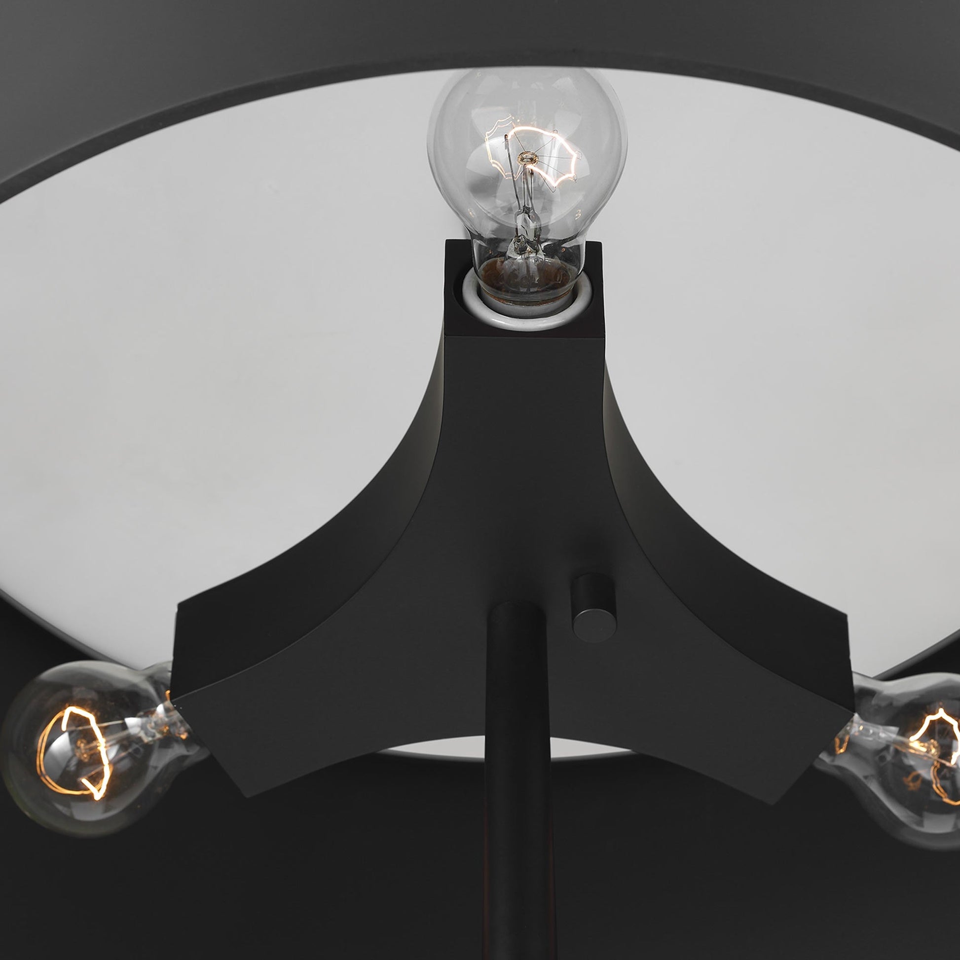 Spinet Floor Lamp in Detail.