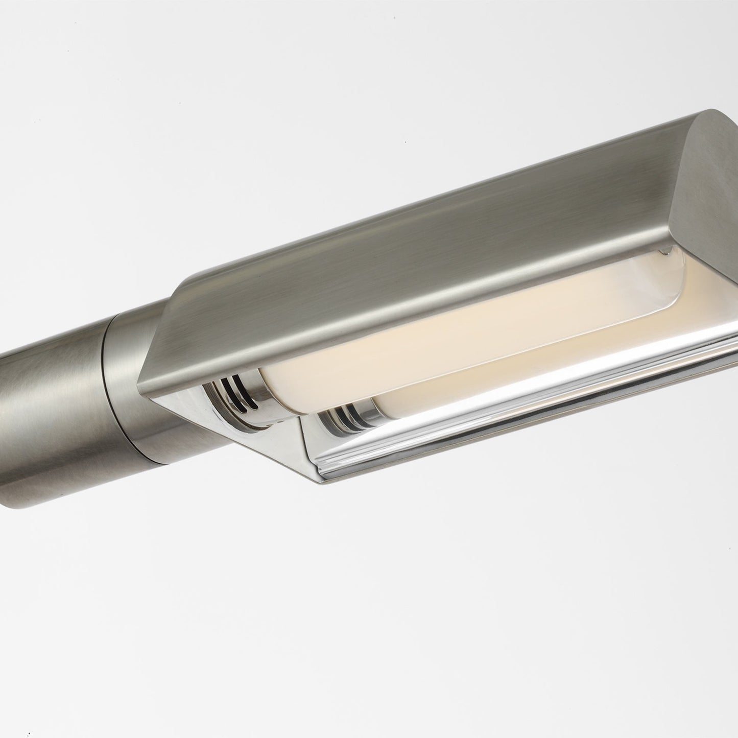 Studio LED Rechargeable Floor Lamp in Detail.