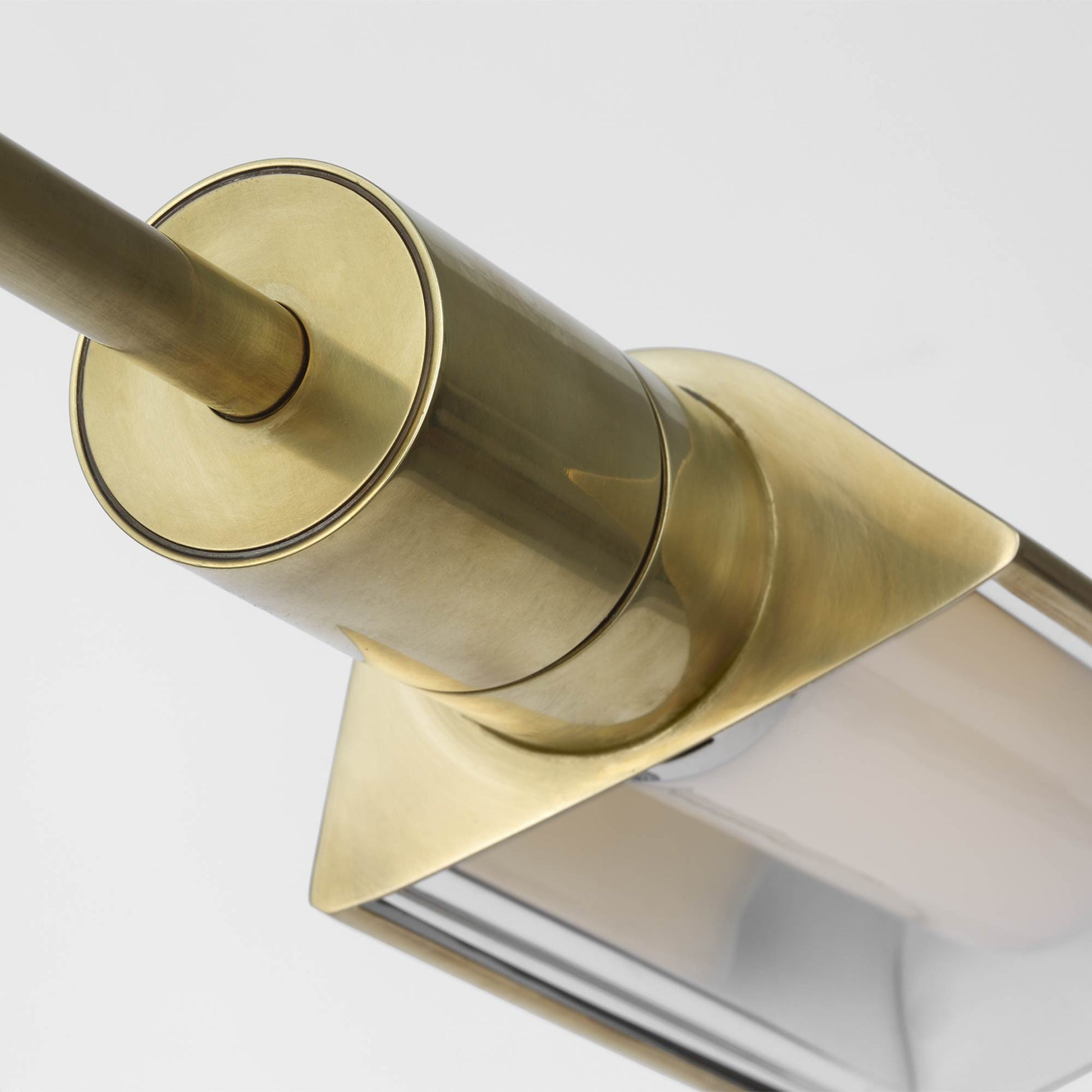 Studio LED Rechargeable Floor Lamp in Detail.