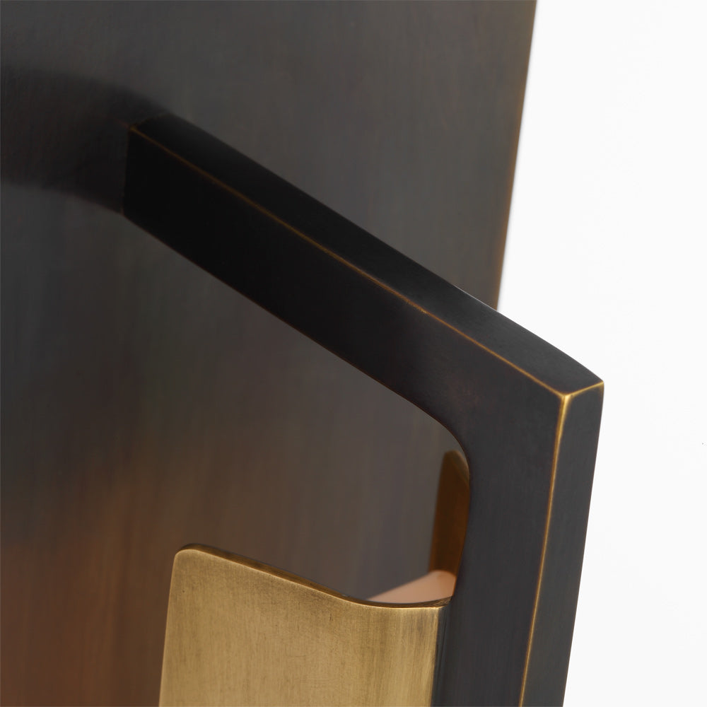 Tristan LED Wall Light in Detail.