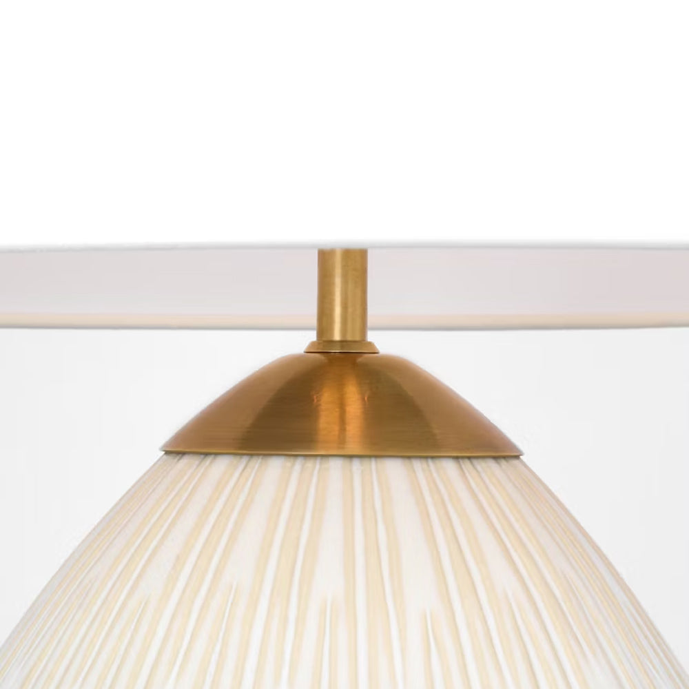 Vesse Table Lamp in Detail.