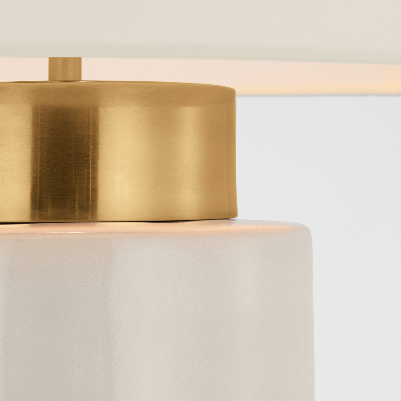 Xian Table Lamp in Detail.