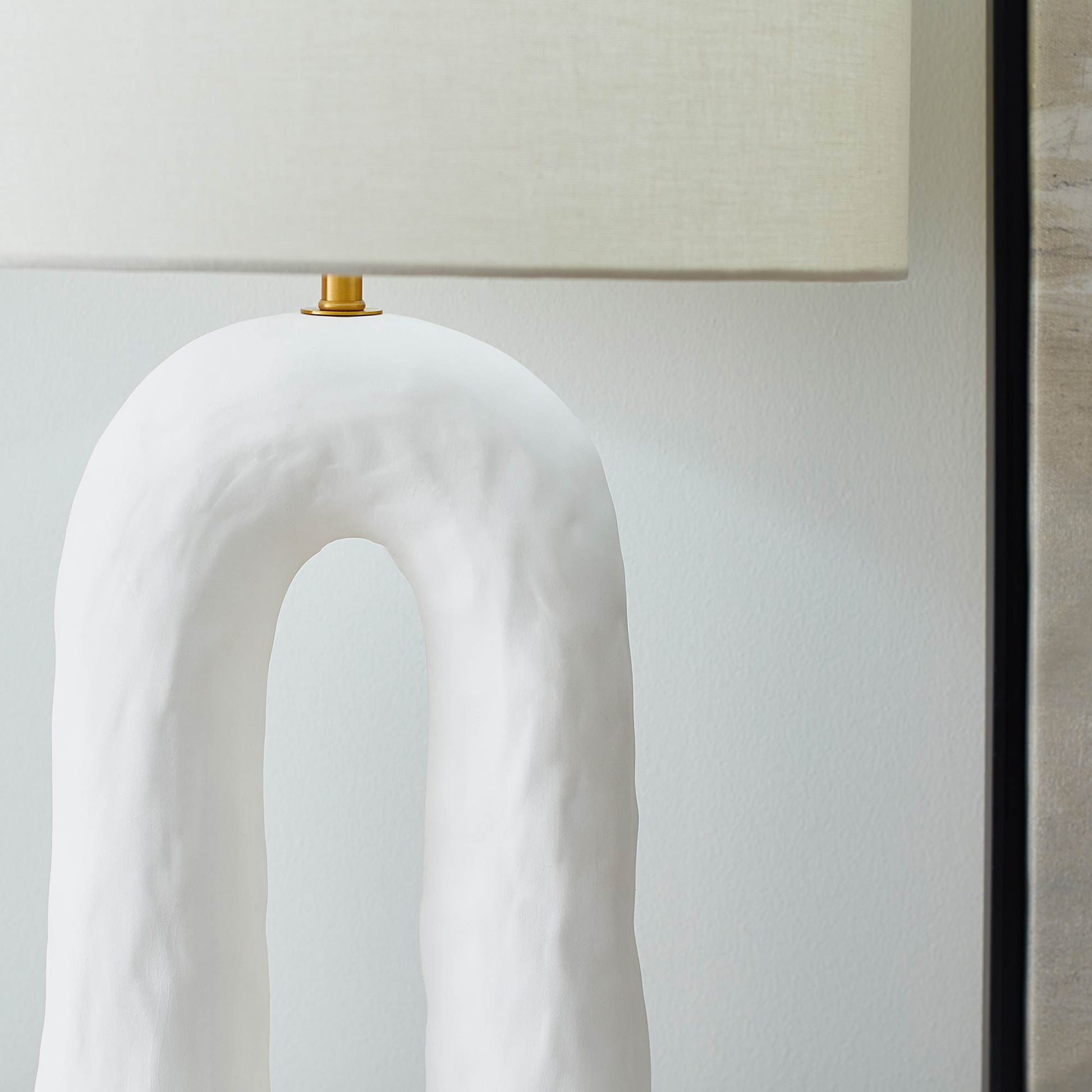 Aura Table Lamp in Detail.