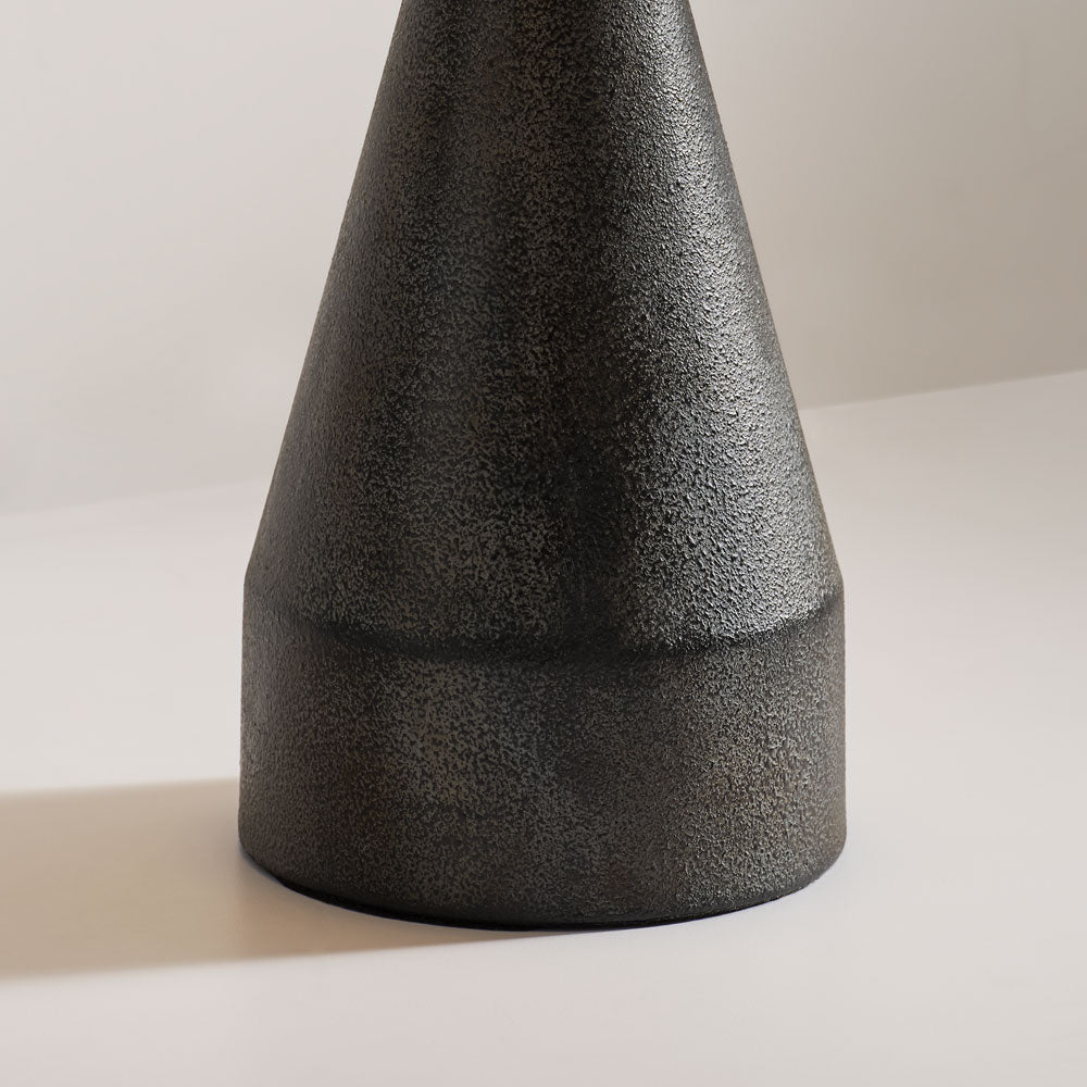 Brachion Table Lamp in Detail.