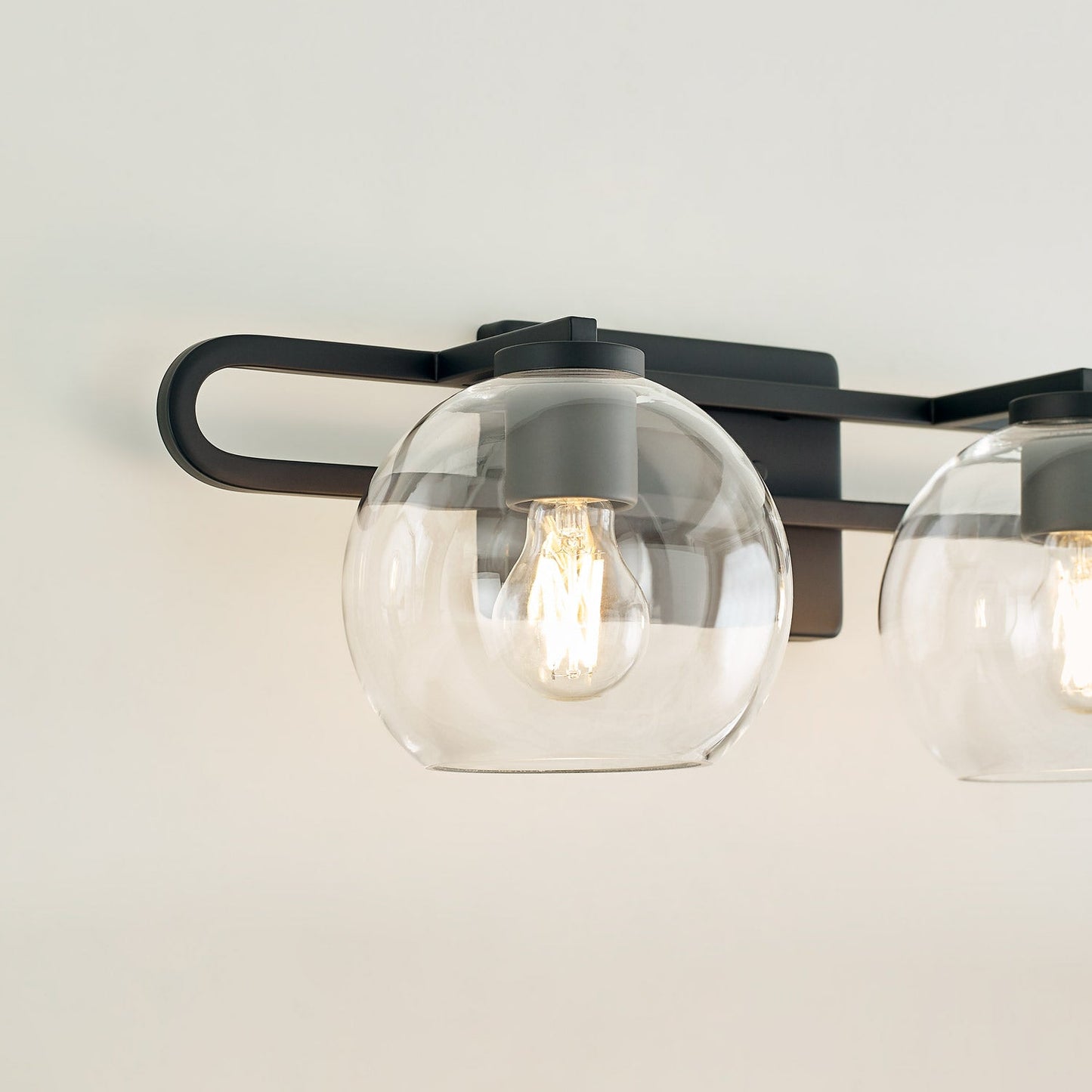 Codyn Bath Wall Light in Detail.