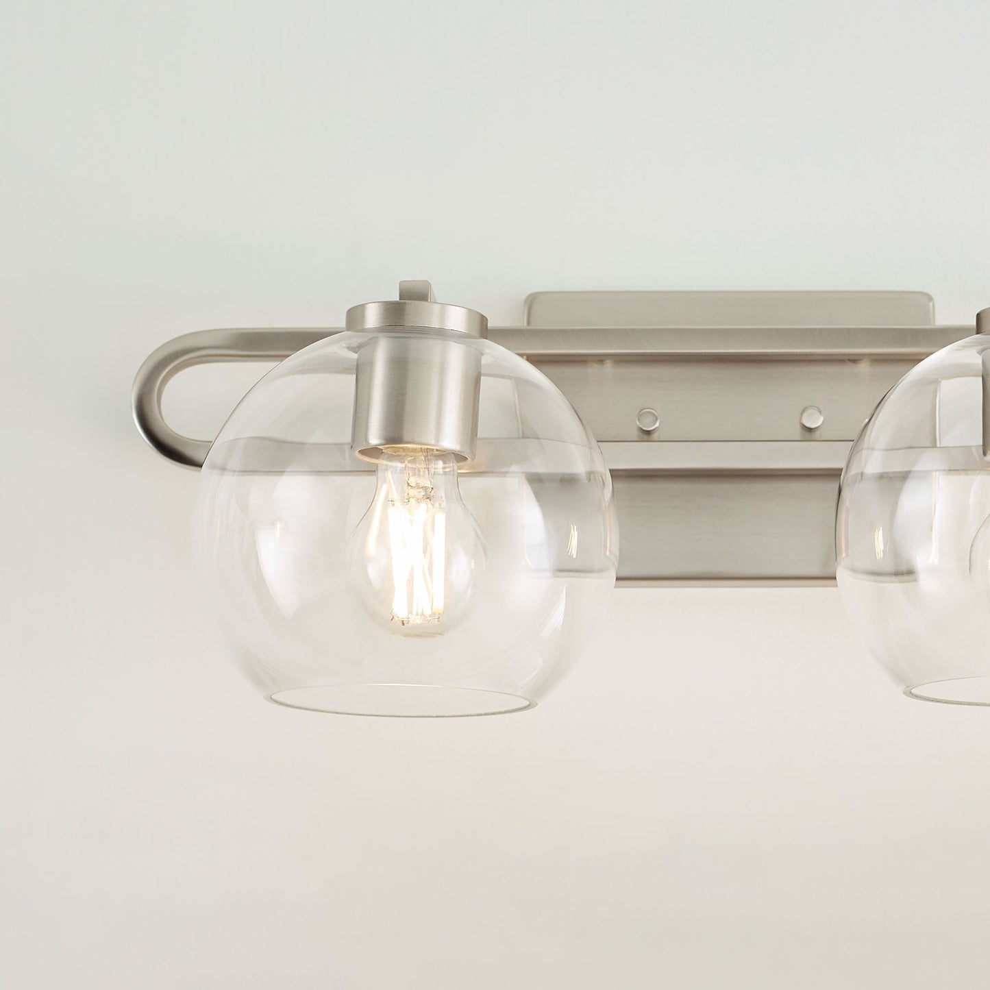 Codyn Bath Wall Light in Detail.