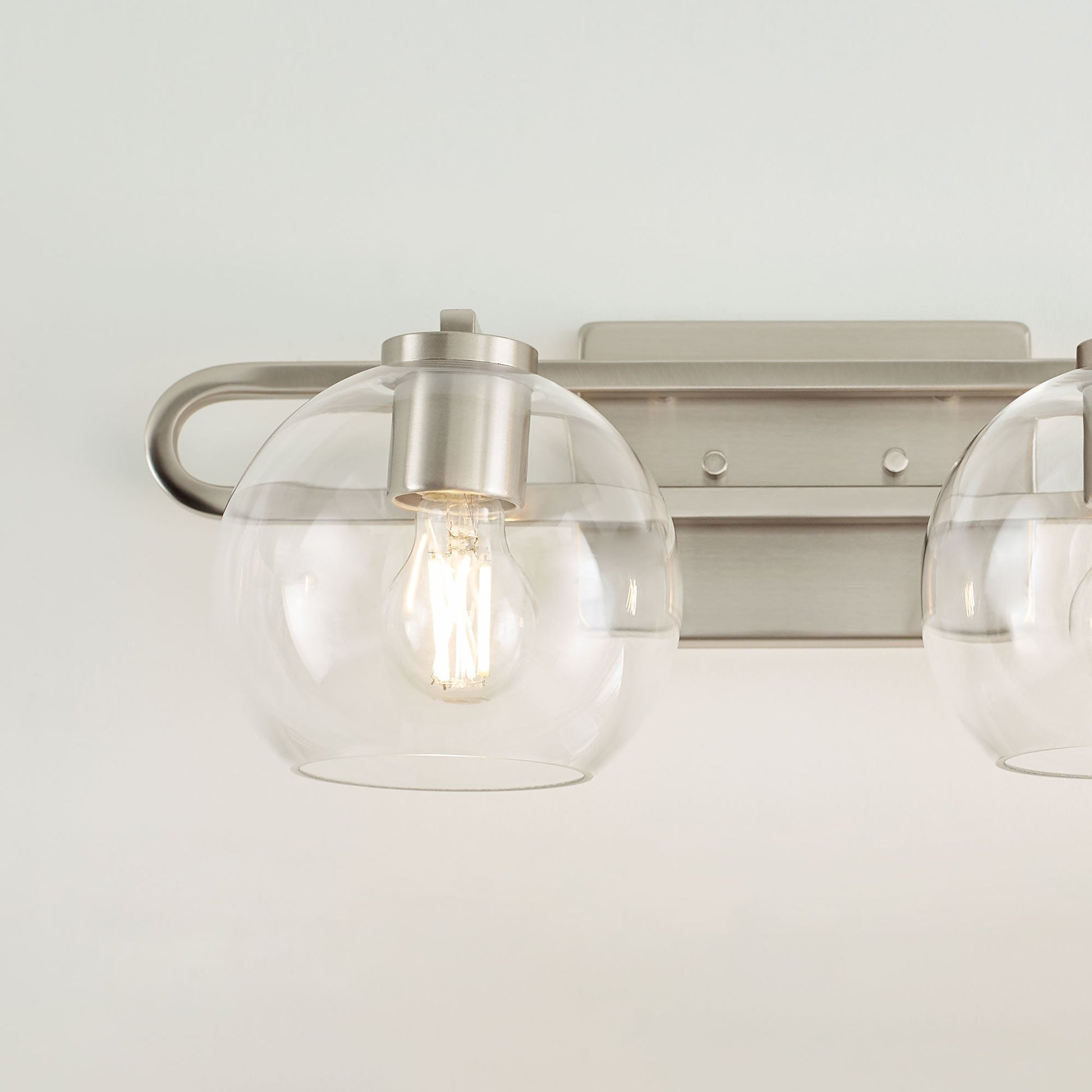 Codyn Bath Wall Light in Detail.