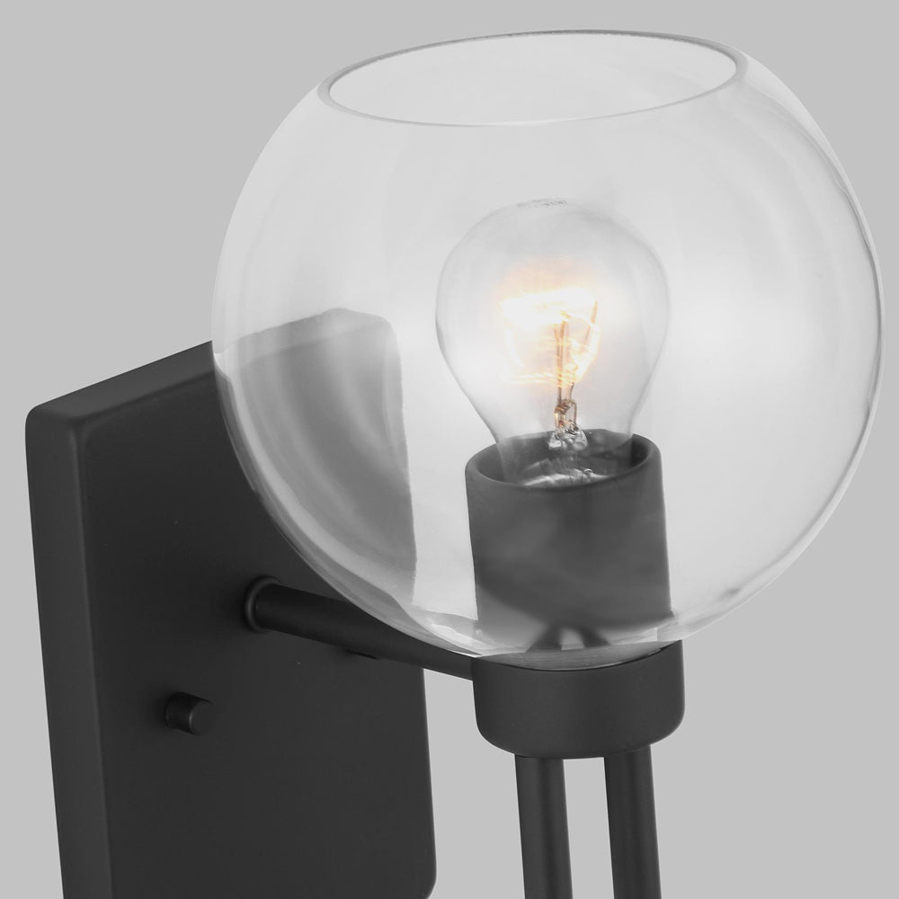 Codyn Bath Wall Light in Detail.