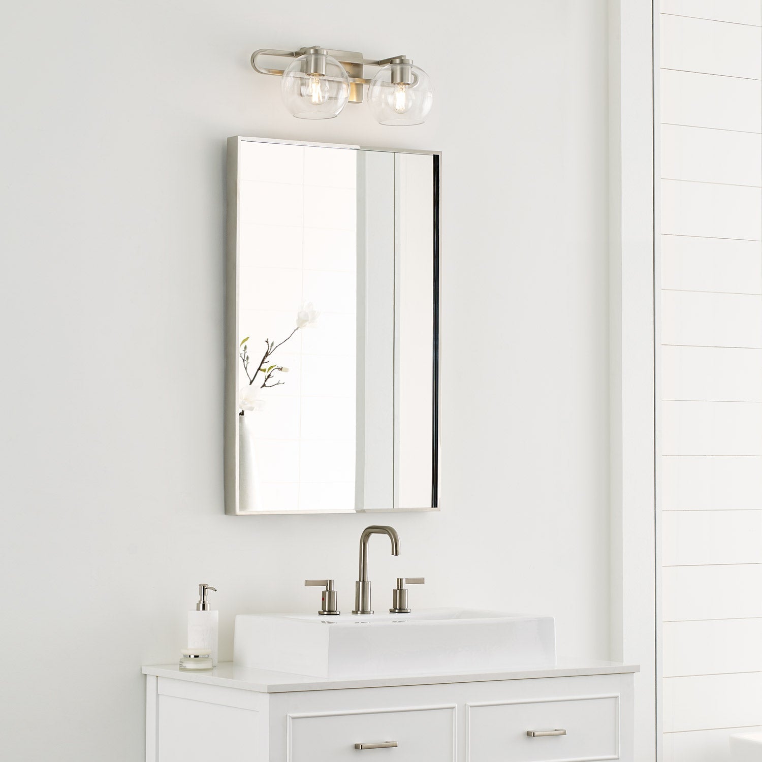 Codyn Bath Wall Light in bathroom.