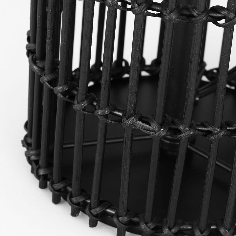 Elio Table Lamp in Detail.