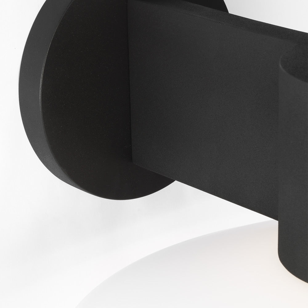 Focal Outdoor LED Wall Light in Detail.