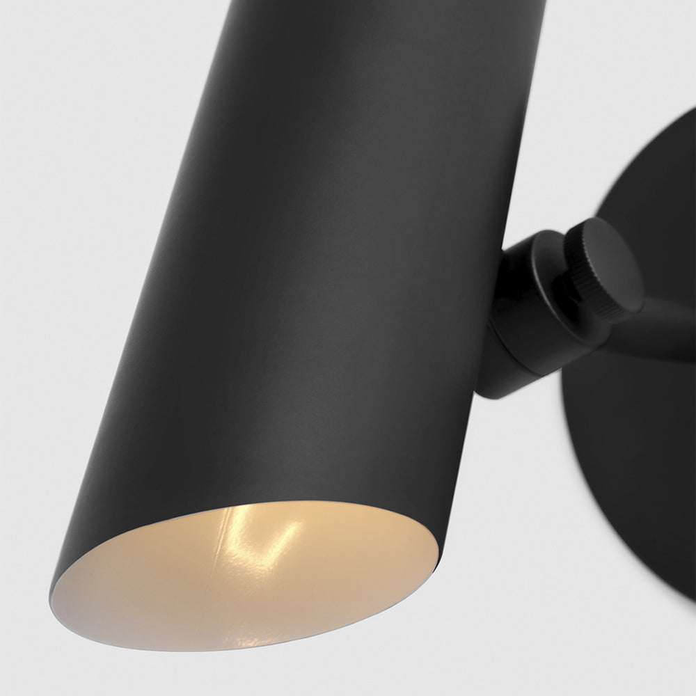 Frasar Wall Light in Detail.
