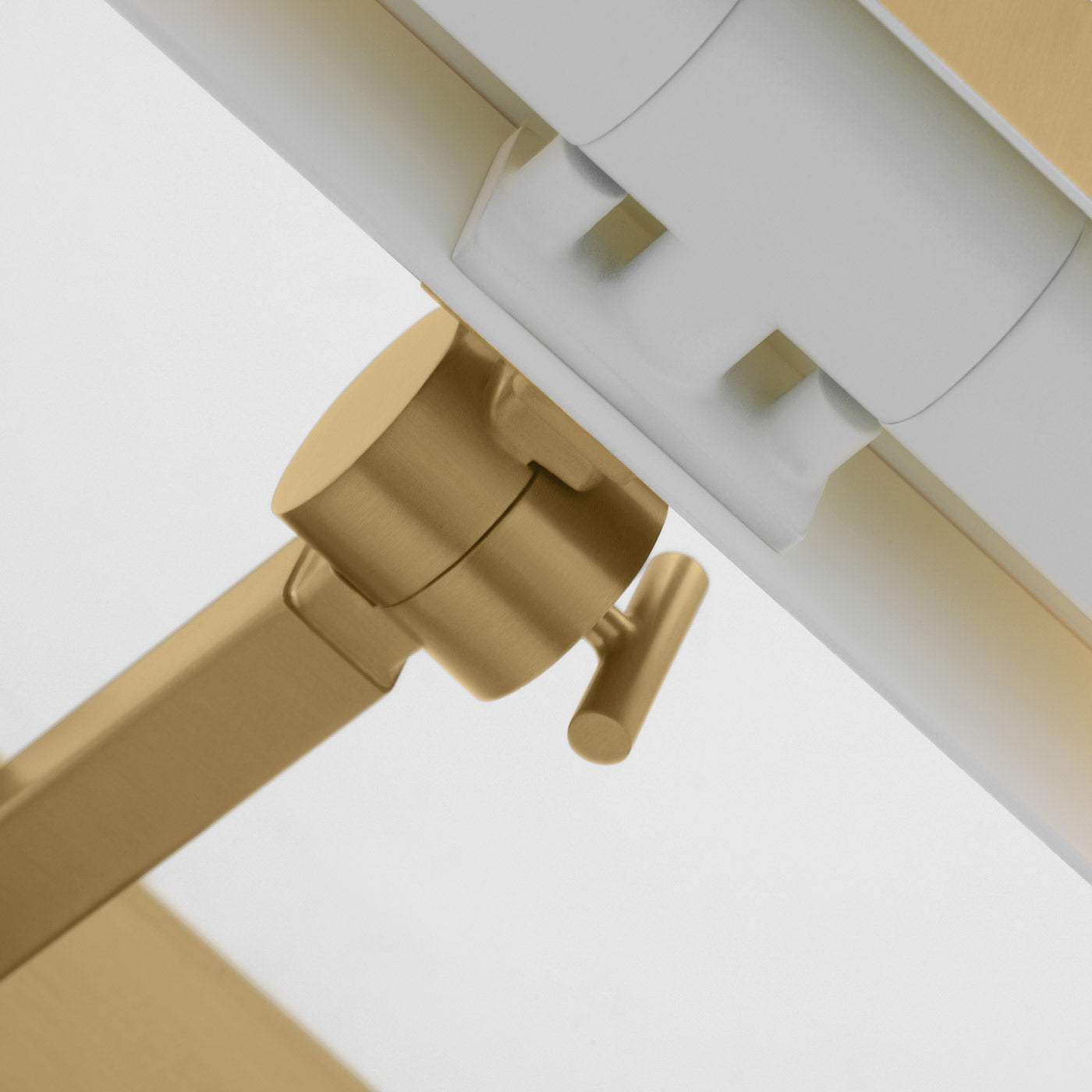 Granby Picture Light in Detail.