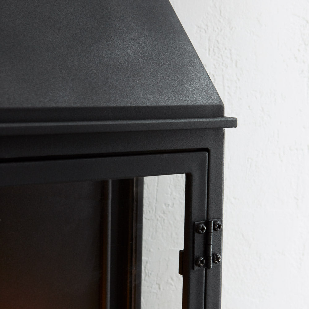 Hingham Outdoor Wall Light in Detail.