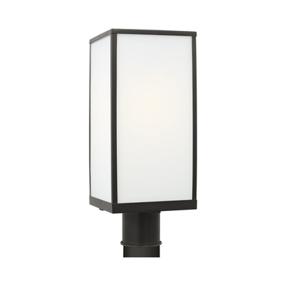 Howell Outdoor Post Light in Detail.