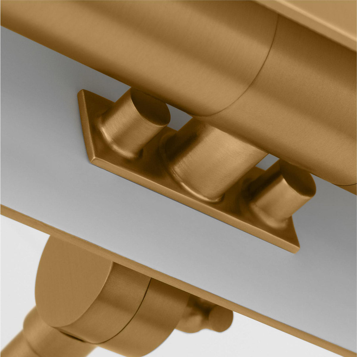 Hull Picture Light in Detail.