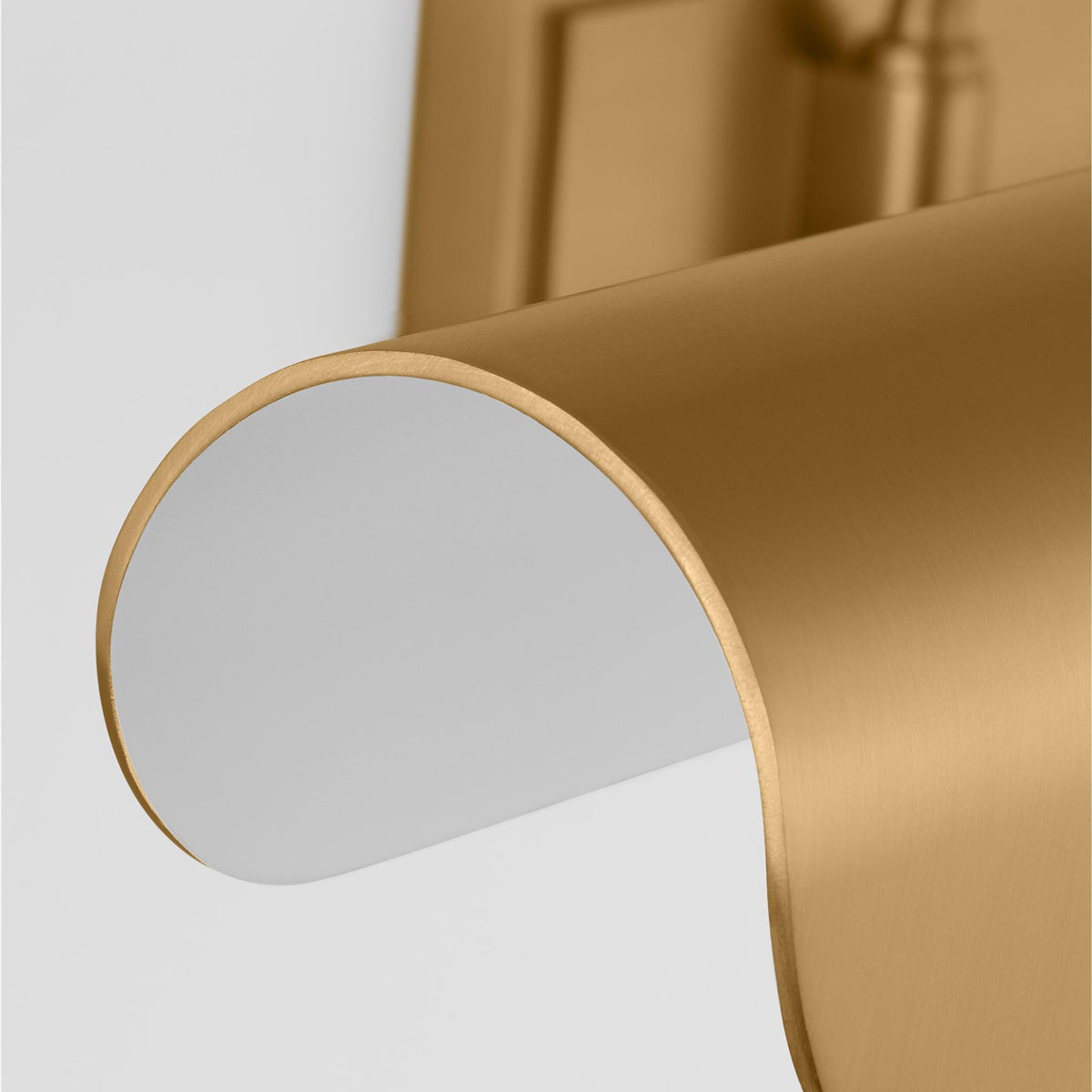 Hull Picture Light in Detail.