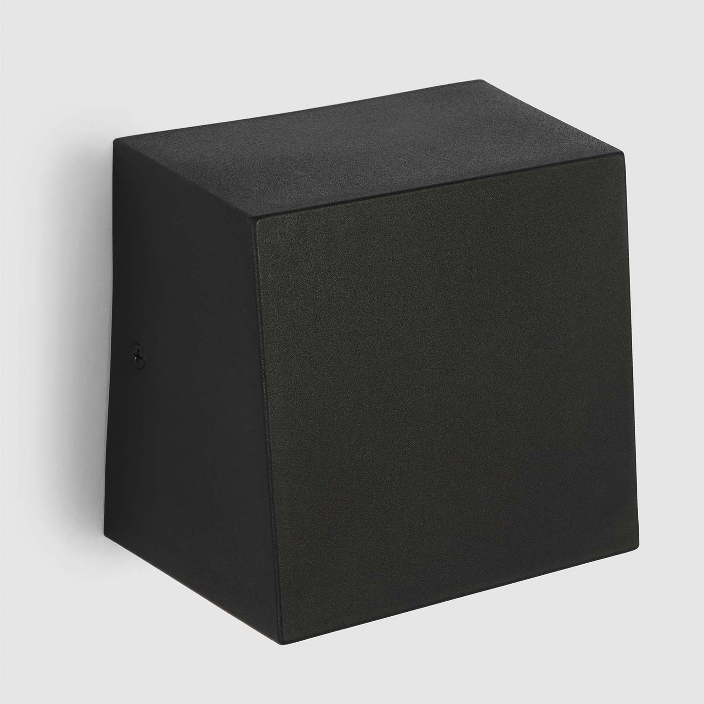 Kakudo Outdoor LED Wall Light in Detail.