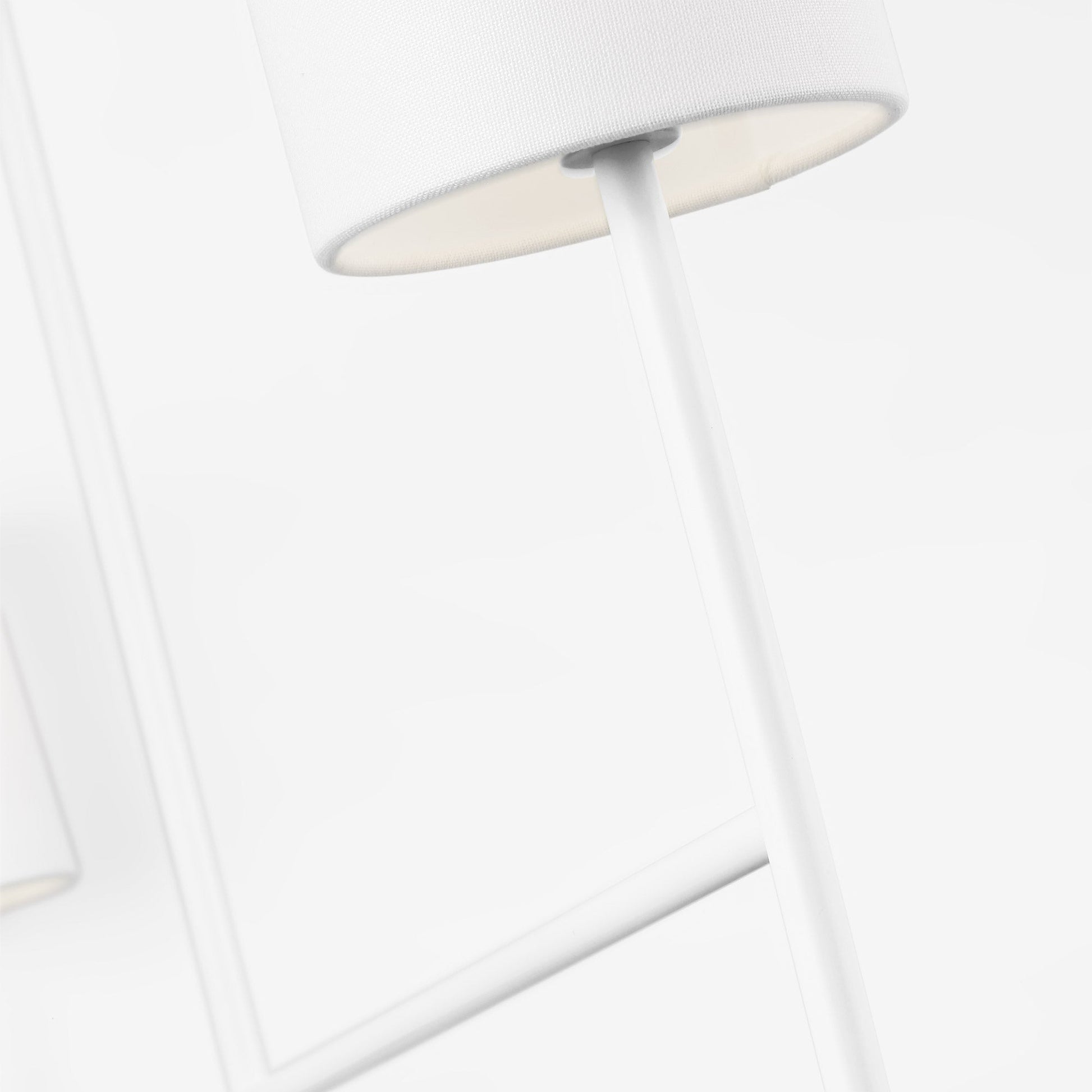 Key Linear Chandelier in Detail.