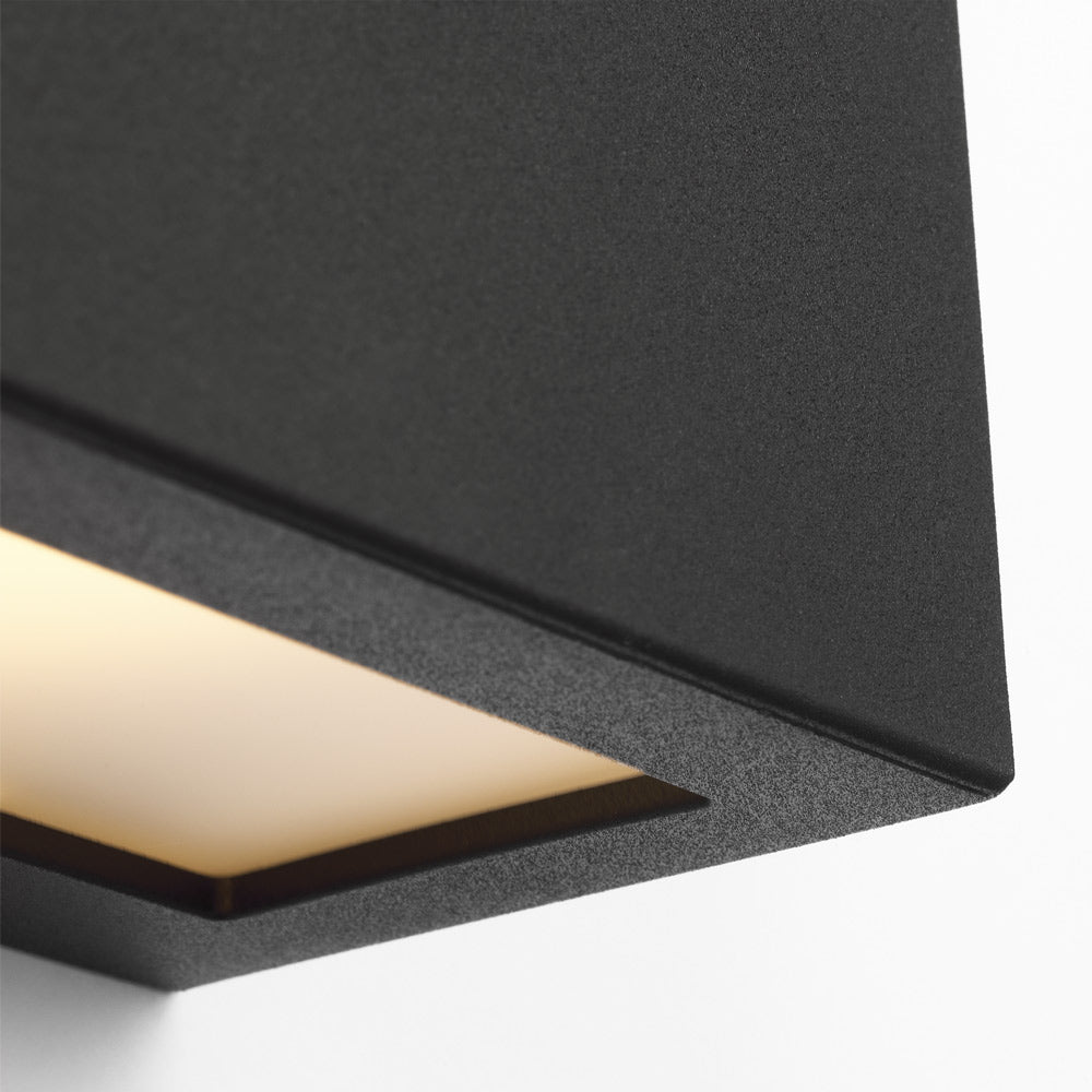 Kukei Outdoor LED Wall Light in Detail.
