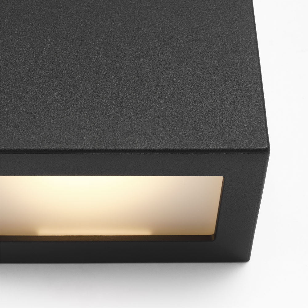 Kukei Outdoor LED Wall Light in Detail.