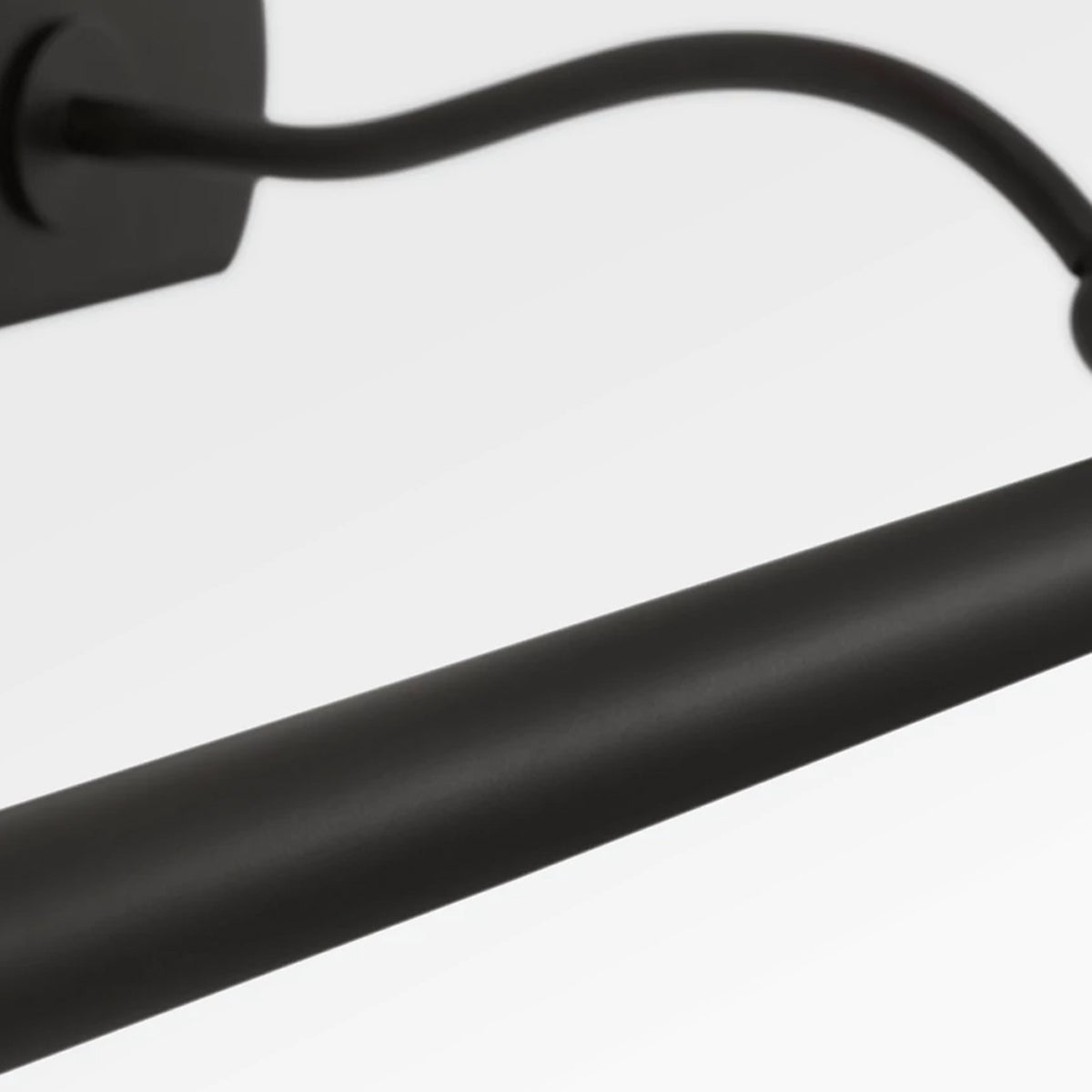 Lamont LED Picture Light in Detail.