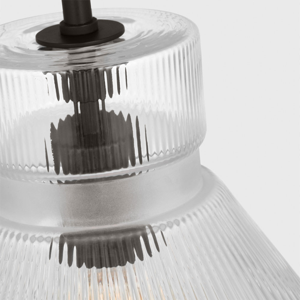 Liouet Pendant Light in Detail.