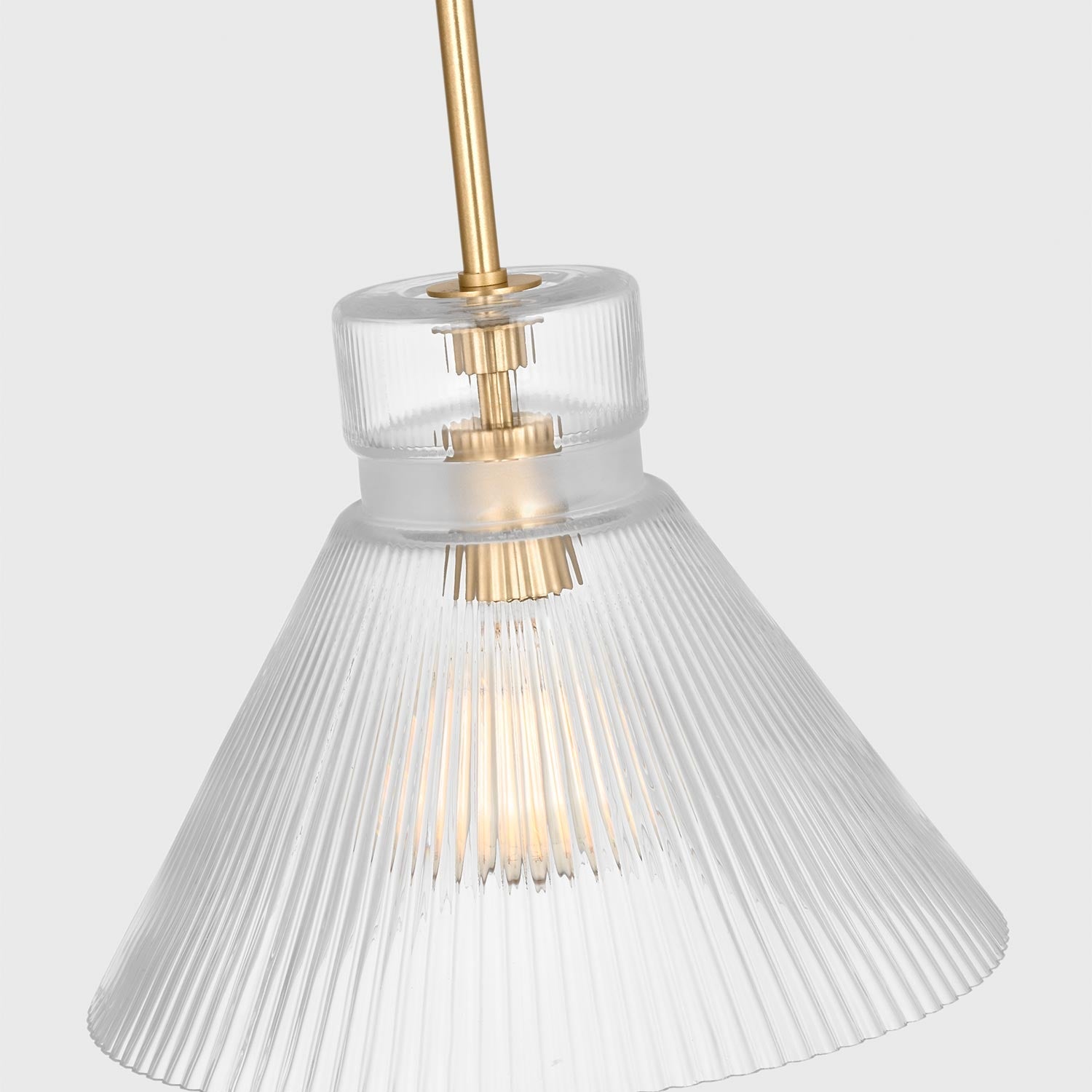 Liouet Pendant Light in Detail.