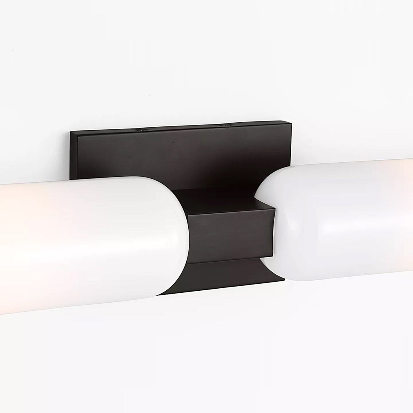 Maroux Bath Wall Light in Detail.