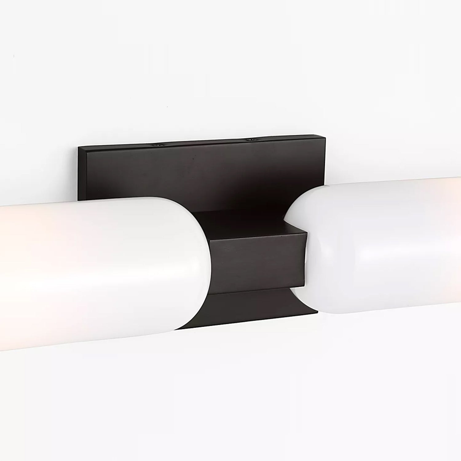 Maroux Bath Wall Light in Detail.