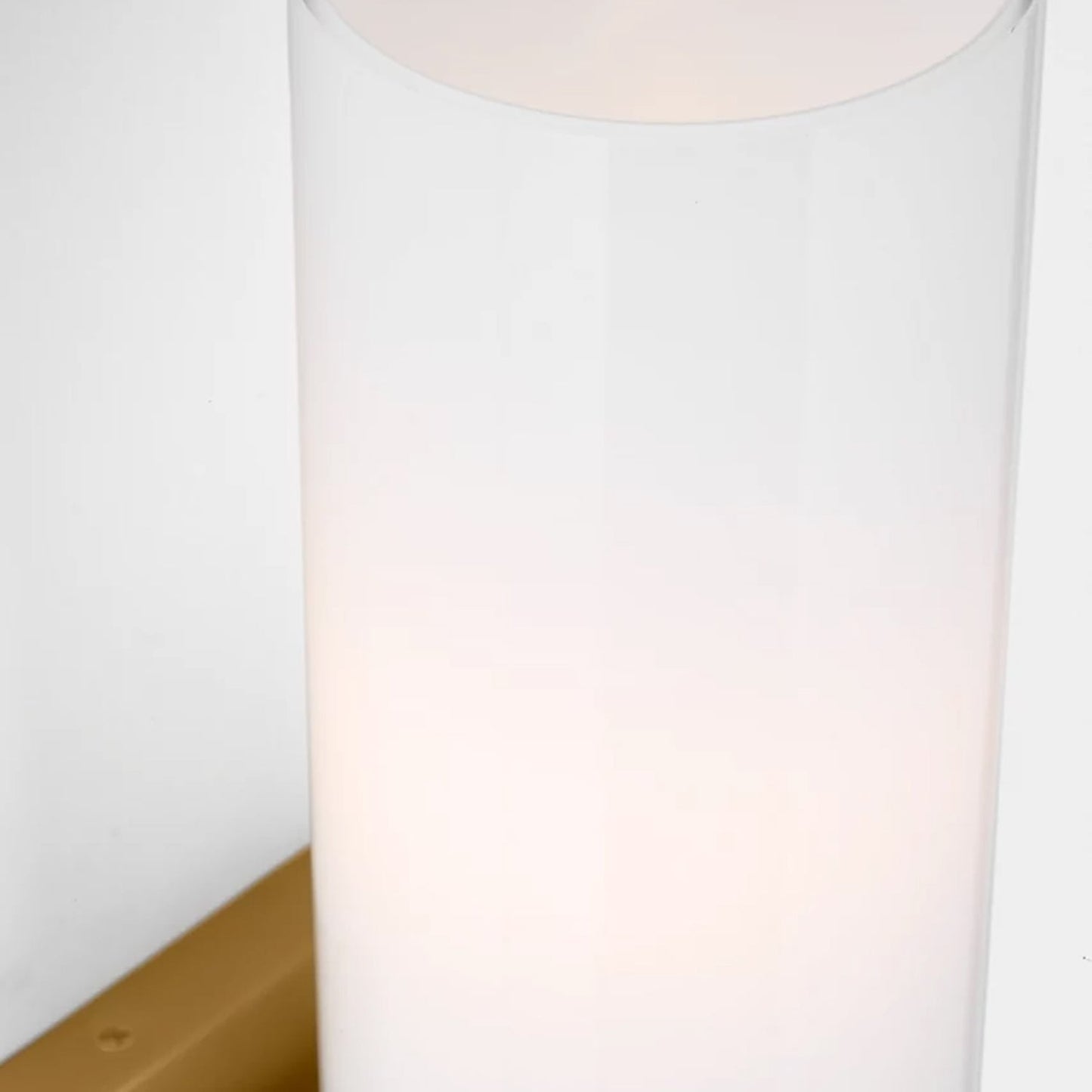 Maroux Wall Light in Detail.