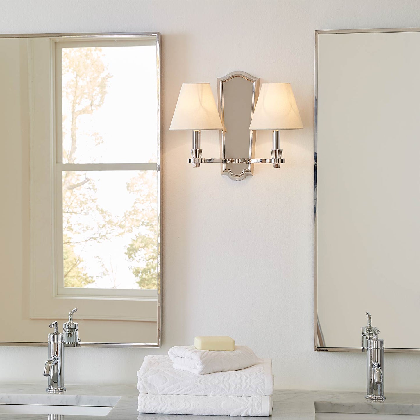 Paisley Bath Wall Light in bathroom.