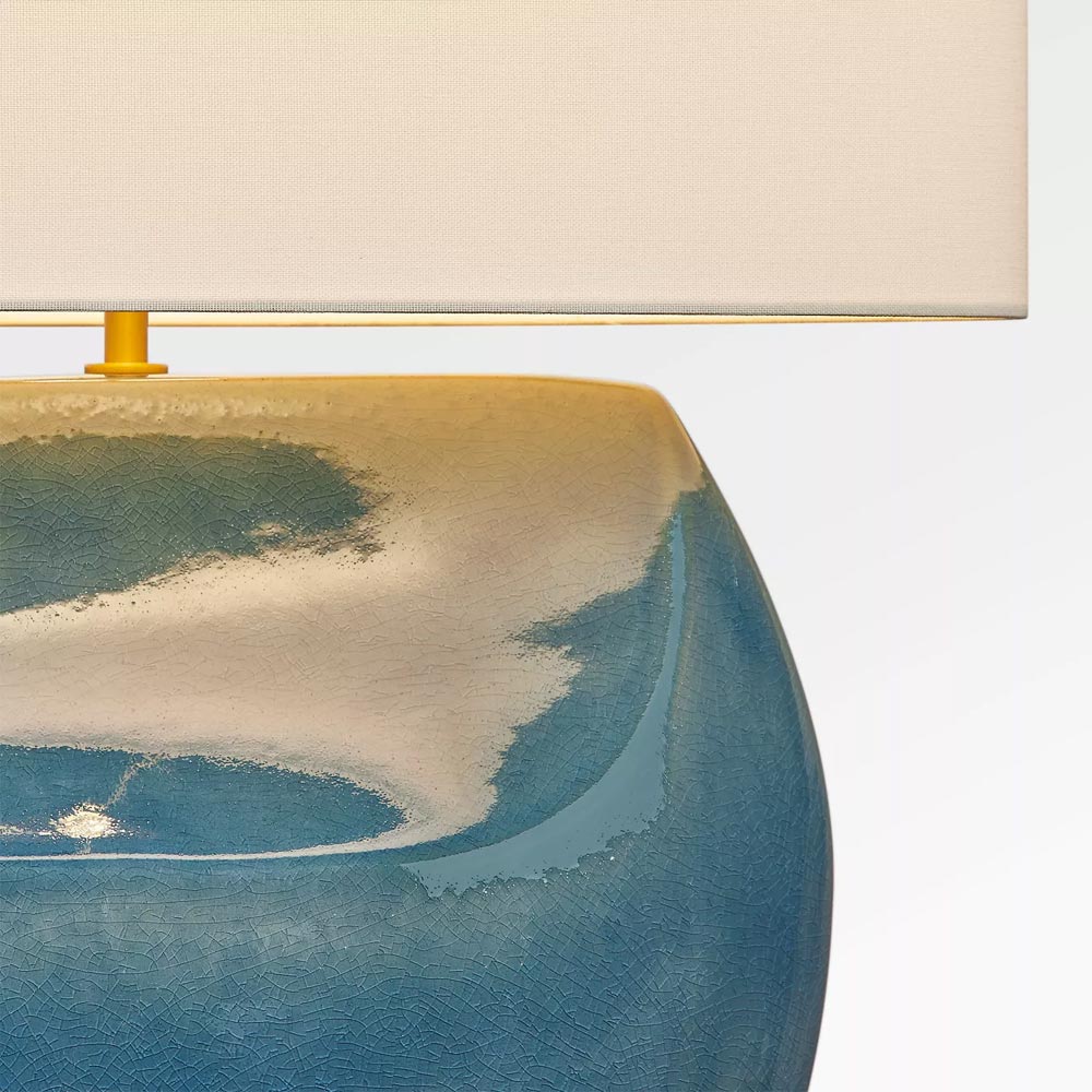 Pente Table Lamp in Detail.