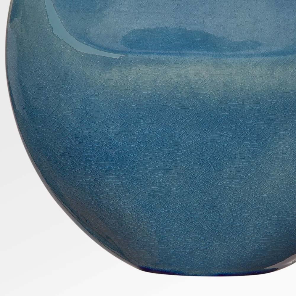 Pente Table Lamp in Detail.