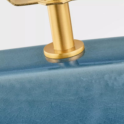 Pente Table Lamp in Detail.