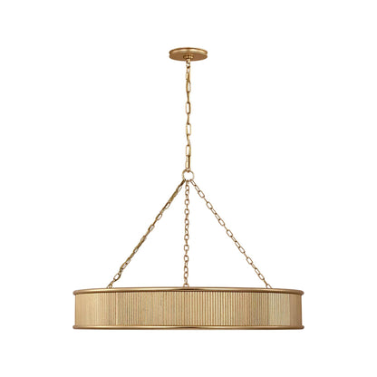 Ritz Chandelier in Gild (27-Inch).