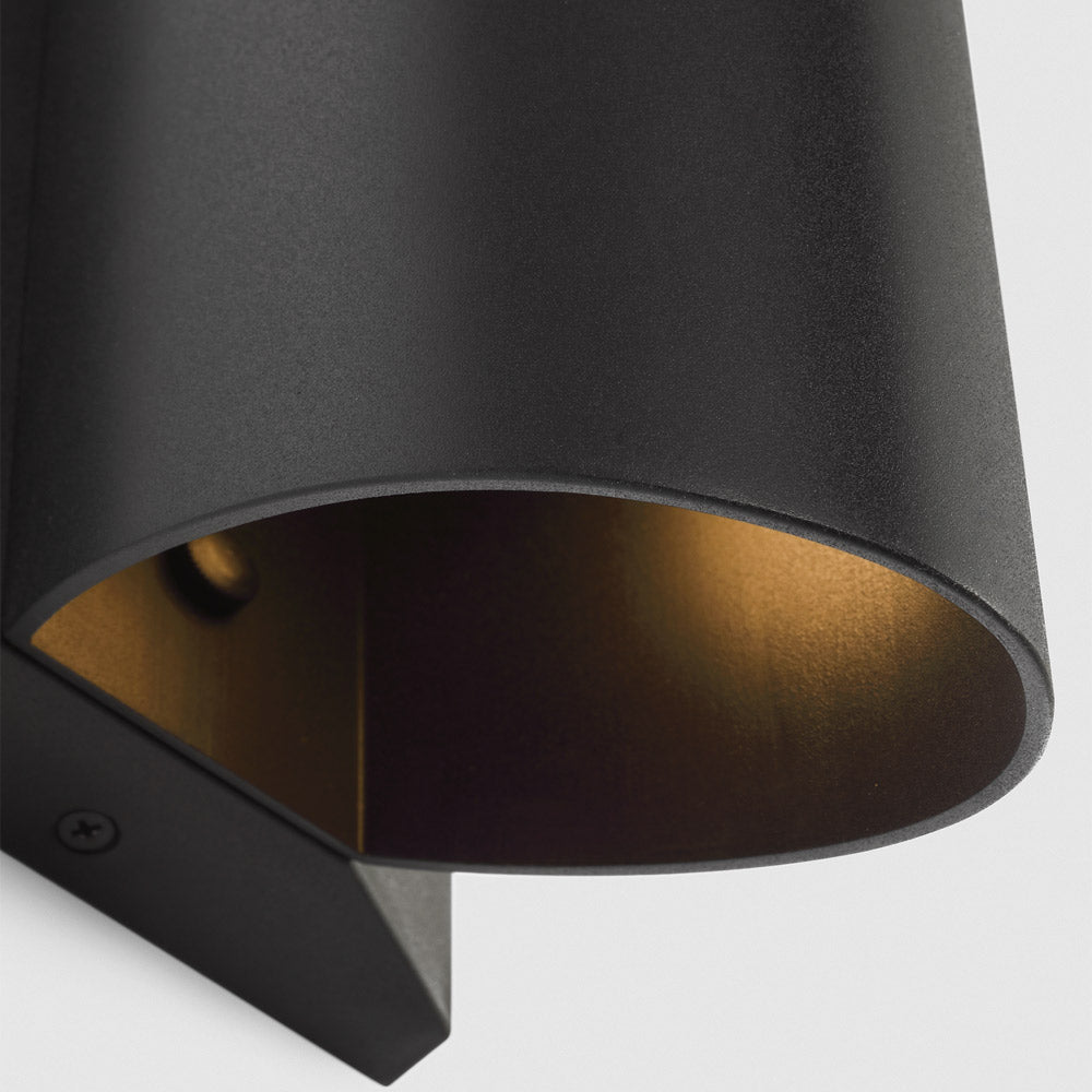 Ruxton Outdoor Wall Light in Detail.