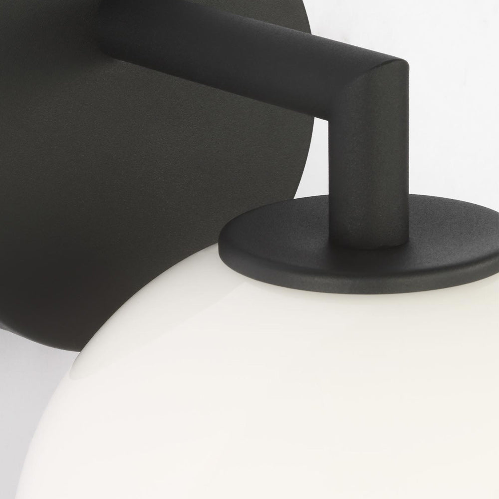 Toca Outdoor Wall Light in Detail.