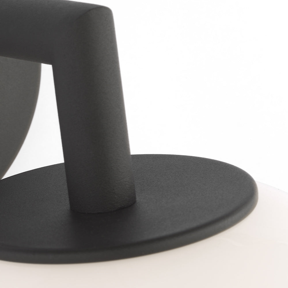 Toca Outdoor Wall Light in Detail.
