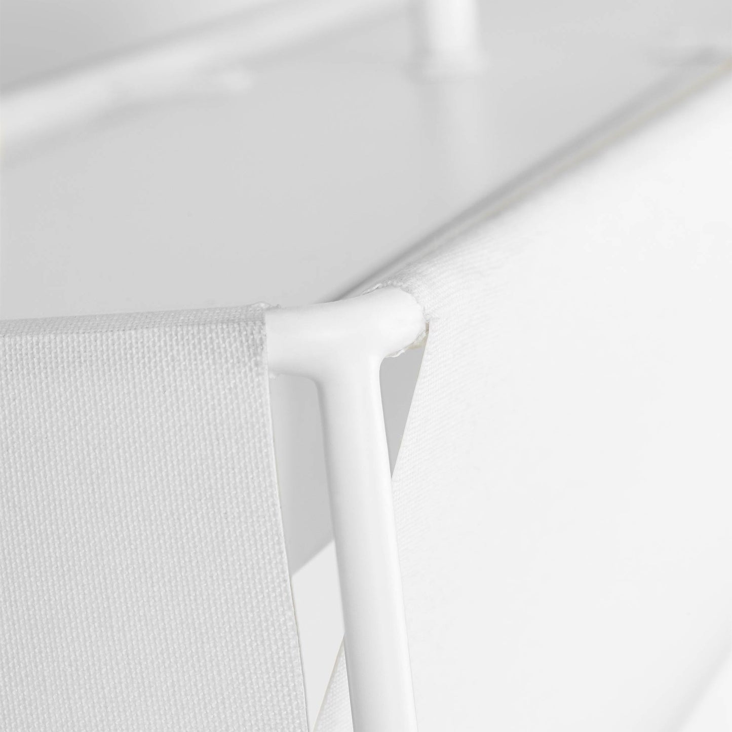 Velero LED Chandelier in Detail.