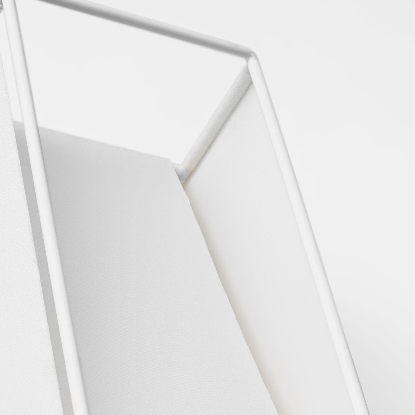 Velero LED Wall Light in Detail.