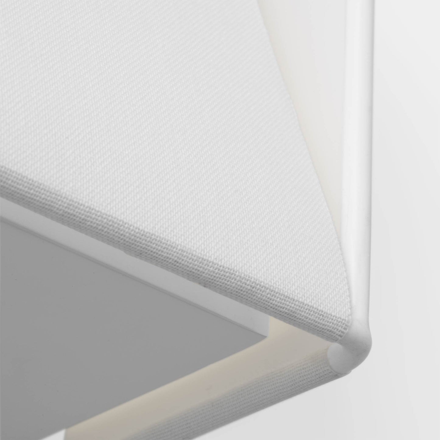 Velero LED Wall Light in Detail.