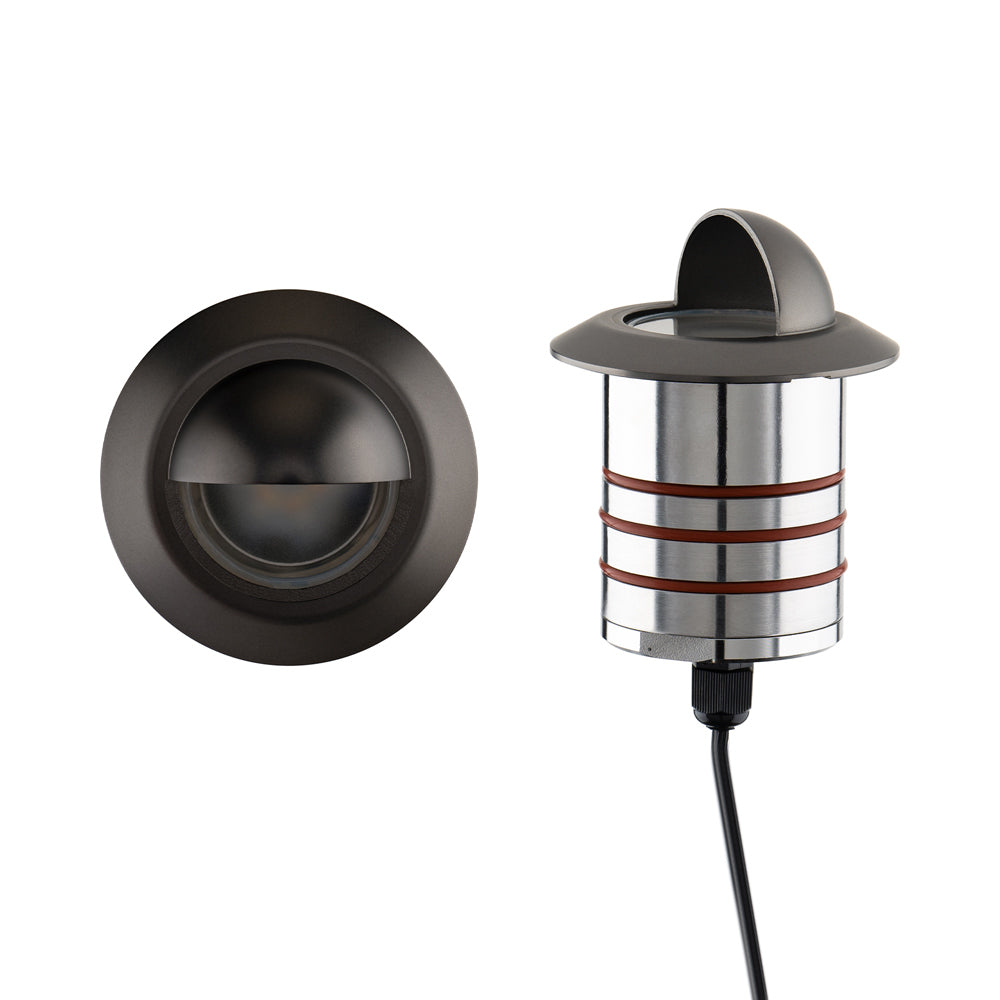 Colorscaping Scoop Outdoor LED Step Light in Detail.