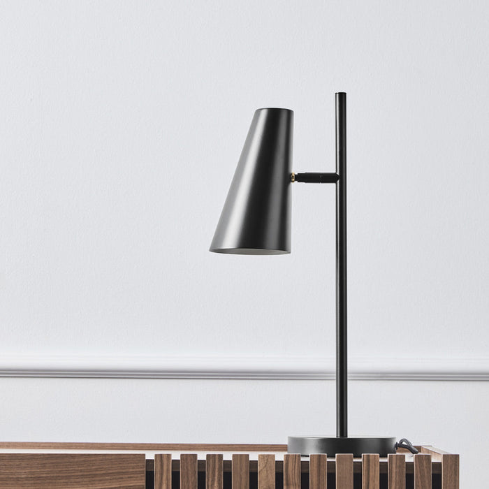 Cono Table Lamp in Detail.