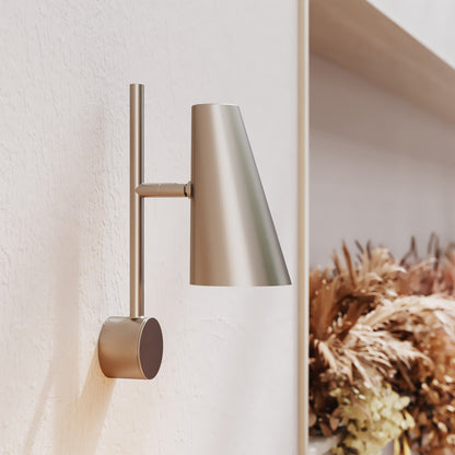 Cono Wall Light in Detail.
