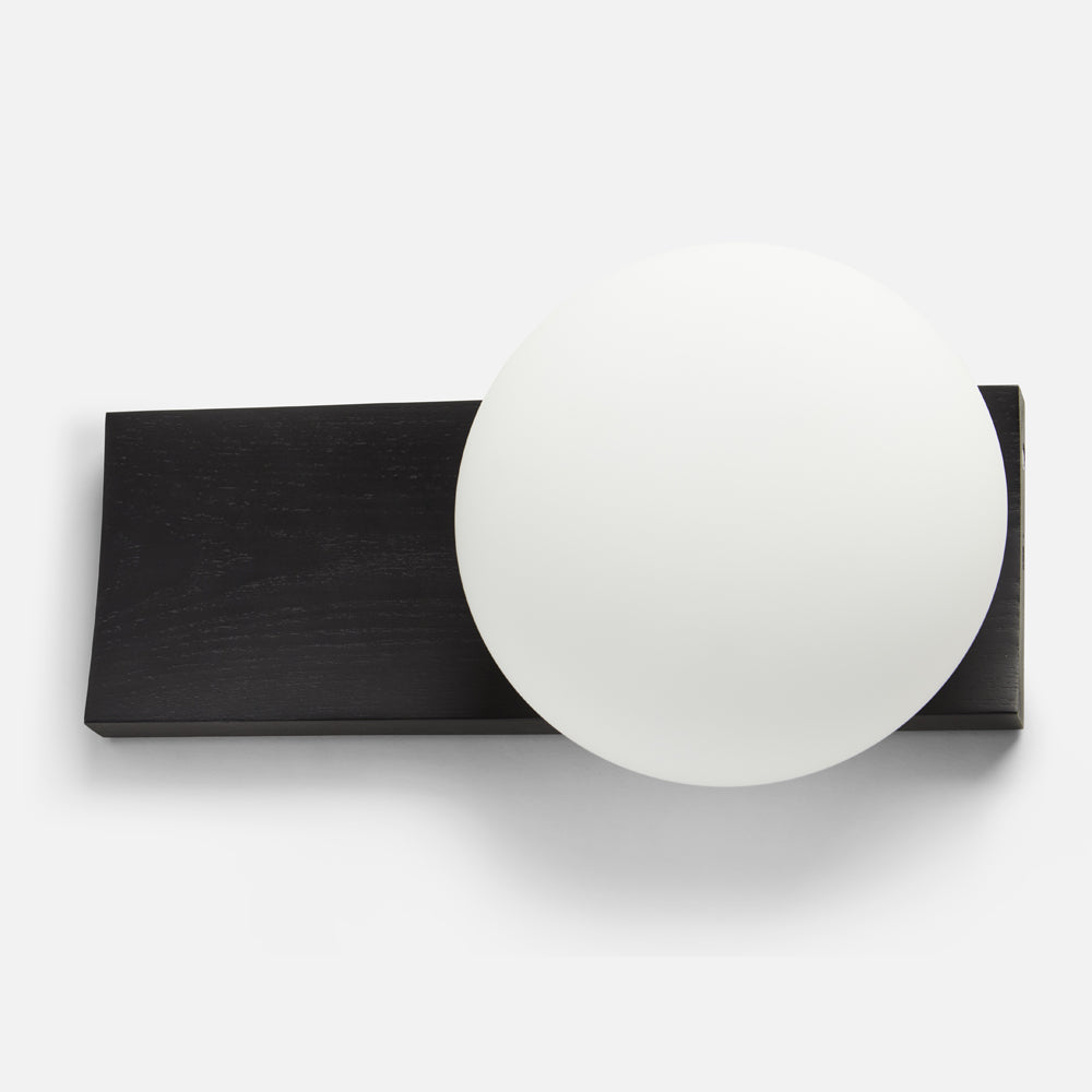 Dew Table / Wall Light in Detail.