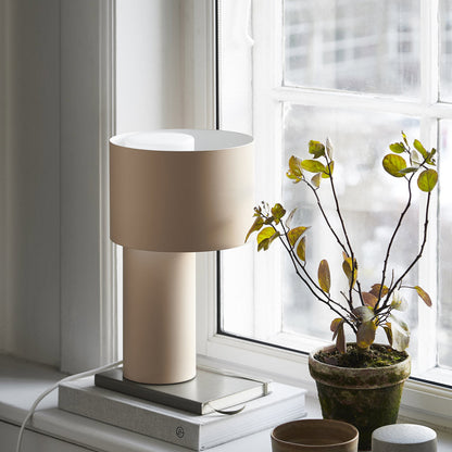 Tangent Table Lamp in Detail.
