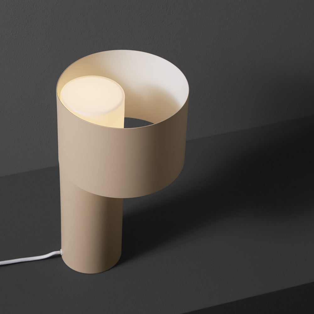 Tangent Table Lamp in Detail.