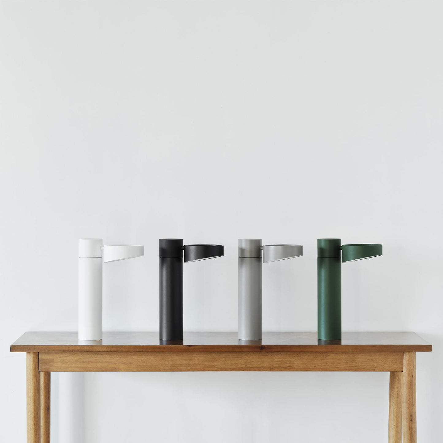 Owl LED Table Lamp in Detail.